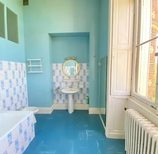 Hébergement de vacances Splendide Chateau 24h Du Mans Maigne