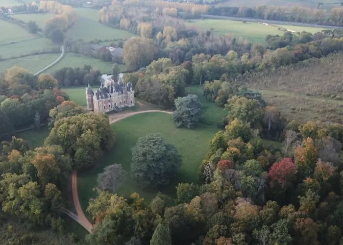 Splendide Chateau 24h Du Mans * Maigne