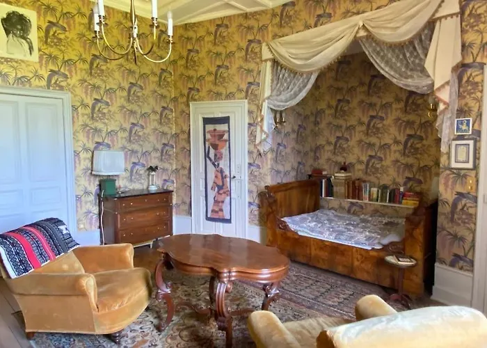 Splendide Chateau 24h Du Mans Hébergement de vacances *