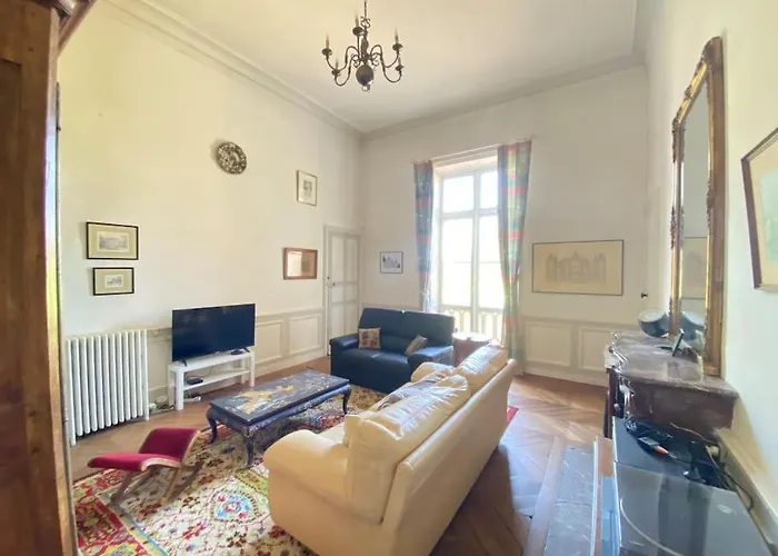 Splendide Chateau 24h Du Mans * Maigne