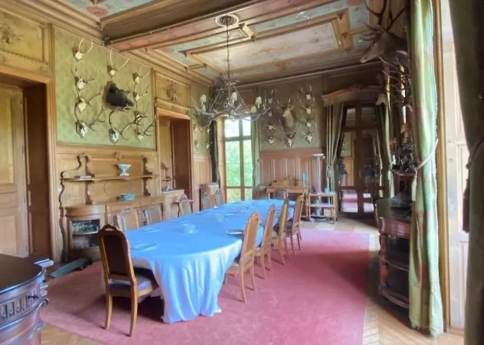 Splendide Chateau 24h Du Mans Hébergement de vacances Maigne